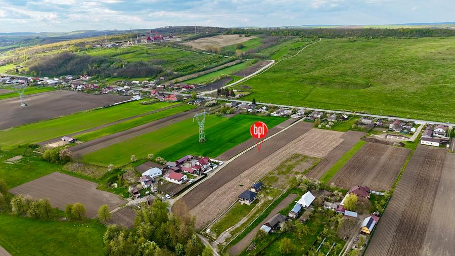 Teren Construcții intravilan de 6209 mp, în Roșiori