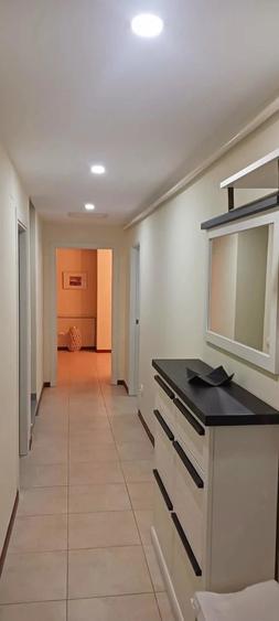 Apartament cu 5 camere decomandat în Basarabia