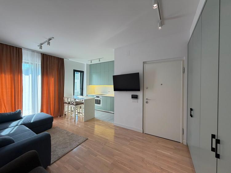 Apartament cu 2 camere semidecomandat în Pipera