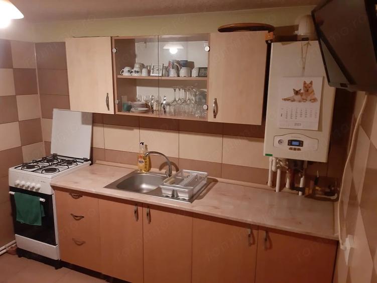 Casă cu 3 camere cu Teren 1000 Mp în Bâcu