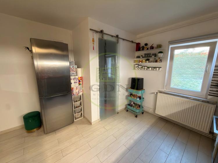Apartament cu 2 camere semidecomandat, mobilat în 1 Mai