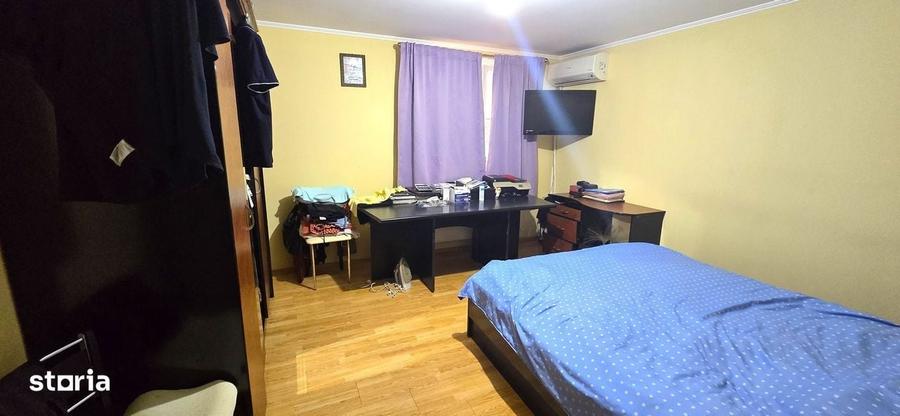 Casă cu 4 camere în Săftica