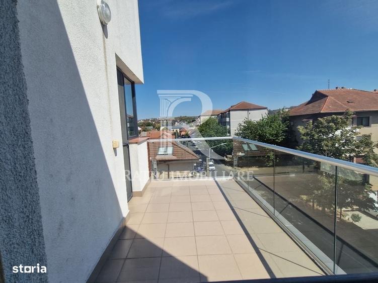 Apartament cu 3 camere în Spitalul Județean