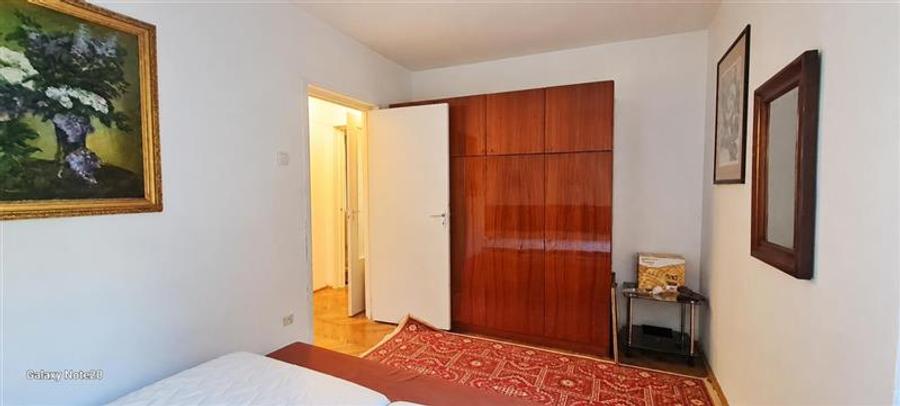 Apartament cu 3 camere decomandat, mobilat în Aurel Vlaicu