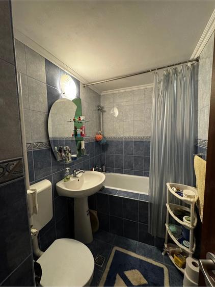 Apartament cu 2 camere semidecomandat în Rogerius
