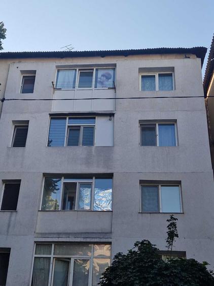 Apartament cu 2 camere decomandat în Sud