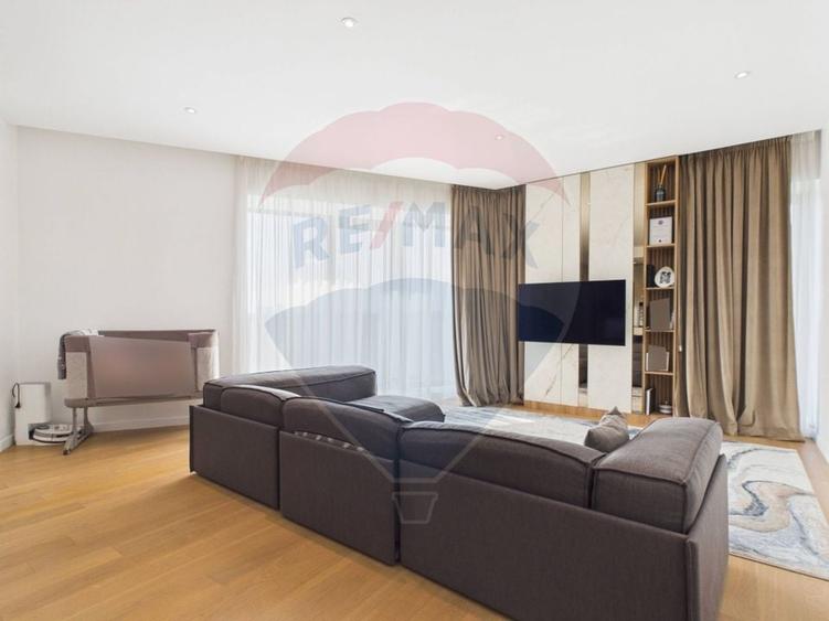 Apartament cu 4 camere decomandat, mobilat în Floreasca