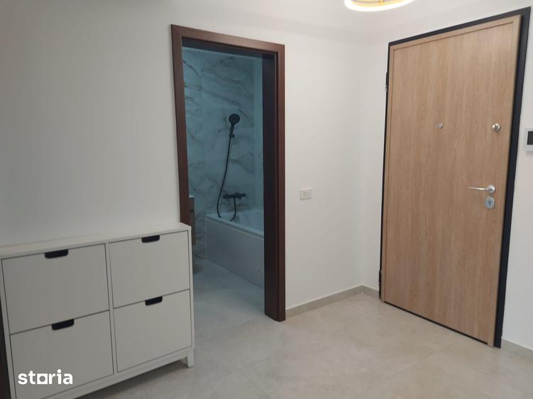 Apartament cu 2 camere în Apărătorii Patriei