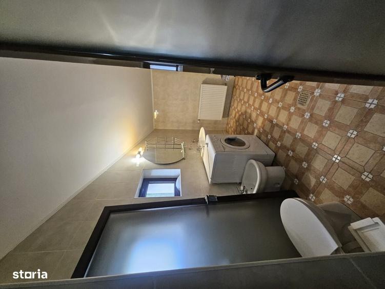 Casă cu 4 camere cu Teren 500 Mp în Central