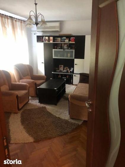 Apartament cu 2 camere decomandat, mobilat în Soarelui