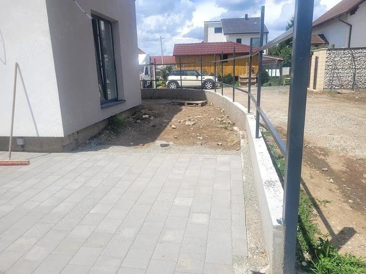 Casă cu Teren 210 Mp în Central
