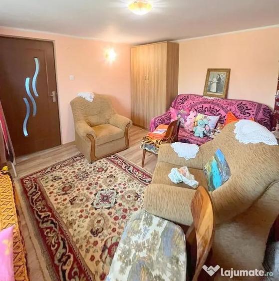 Casă cu 3 camere cu Teren 464 Mp în Braniștea