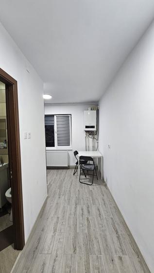 Garsonieră decomandată în Gorjului