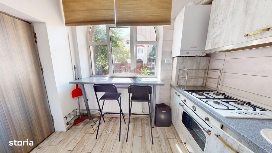 Apartament cu 2 camere decomandat în Central