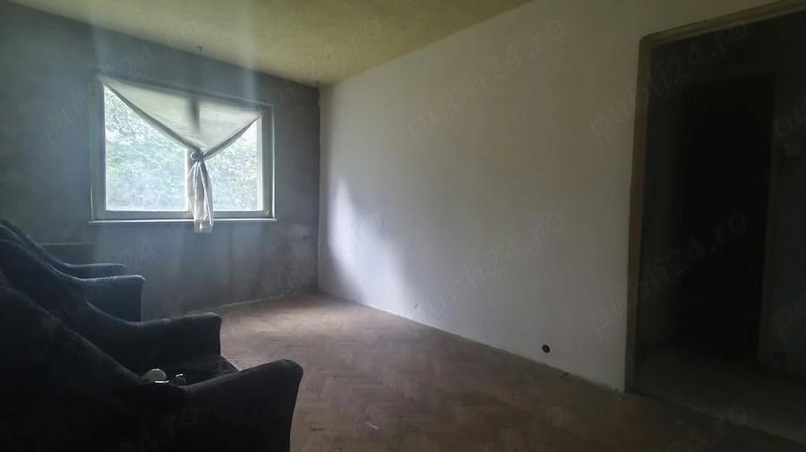 Apartament cu 2 camere semidecomandat în Micro 15