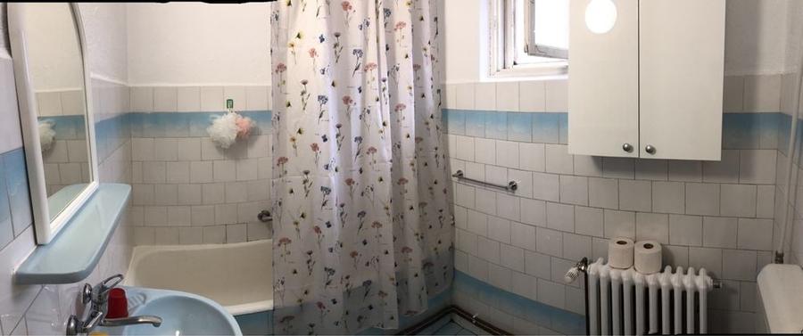 Casă cu 3 camere semidecomandat în Central