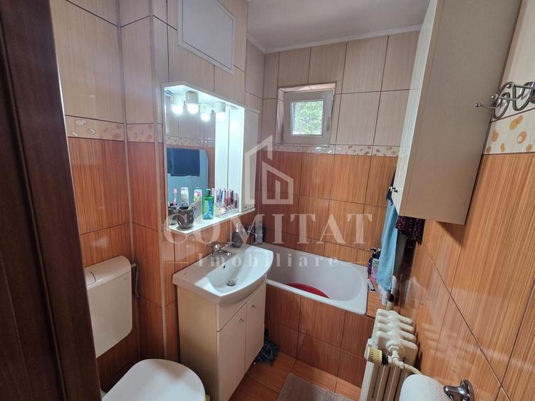 Apartament cu 2 camere semidecomandat, mobilat în Mănăștur