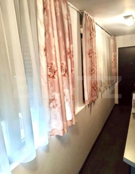 Apartament cu 4 camere semidecomandat, mobilat în Găești