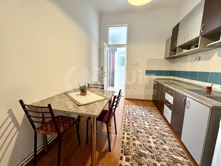 Apartament cu 2 camere semidecomandat, mobilat în Mărăști