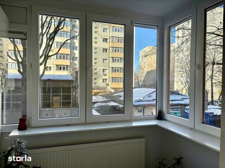 Apartament cu 3 camere decomandat, mobilat în Tei