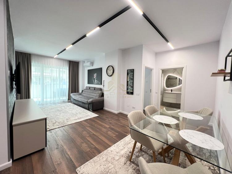 Apartament cu 2 camere semidecomandat, mobilat în Iris