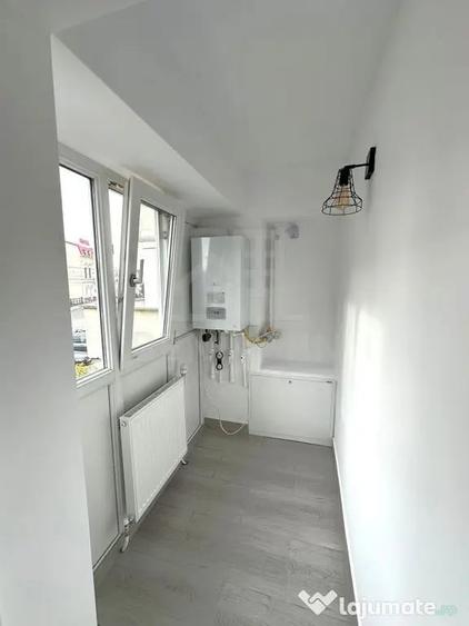 Apartament cu 4 camere decomandat în Ultracentral