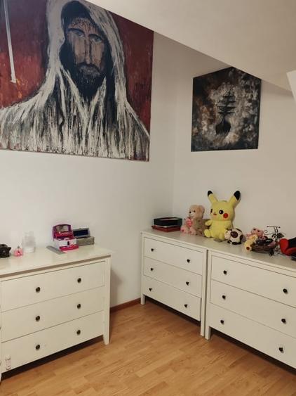 Apartament cu 3 camere semidecomandat, mobilat în Ozana
