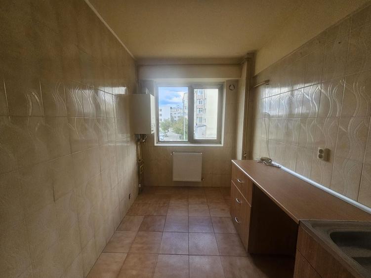 Garsonieră decomandată în Trivale