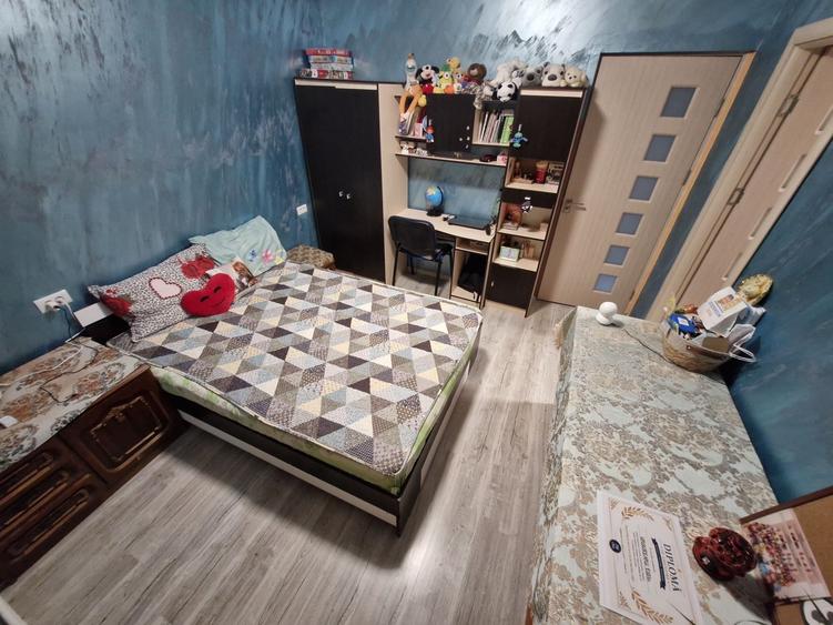 Apartament cu 2 camere decomandat în Abator