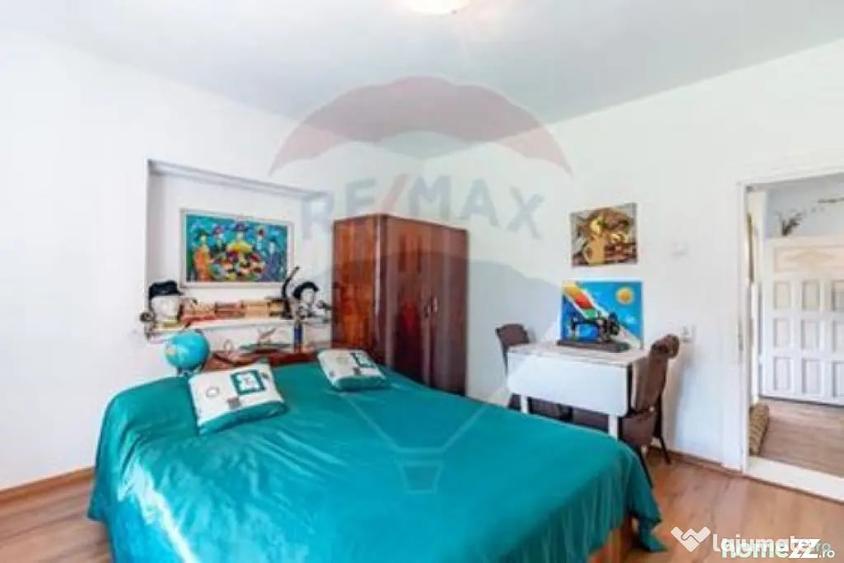 Casă cu 4 camere cu Teren 4435 Mp în Tomșani