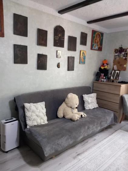 Apartament Cu 3 Camere Decomandate Etaj 1 Zona Burdujeni - 4