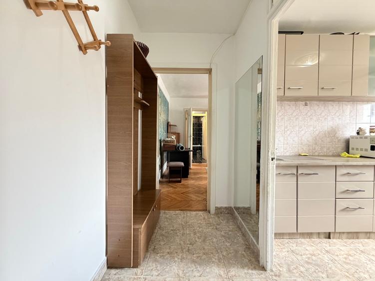 Apartament cu 2 camere semidecomandat în Olimpia-Stadion