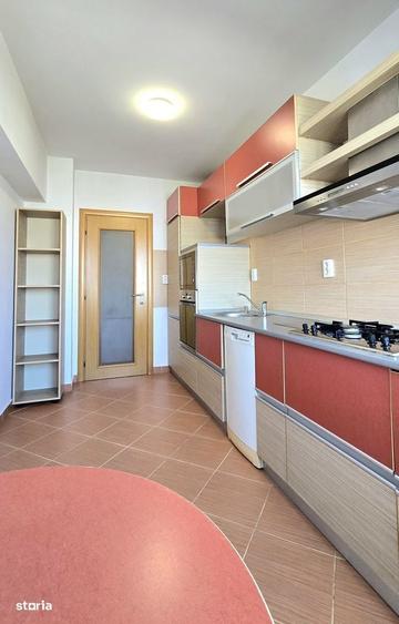 Apartament cu 3 camere decomandat în Unirii