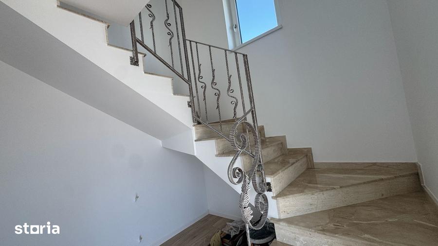 Casă cu 4 camere cu Teren 220 Mp în Șelimbăr