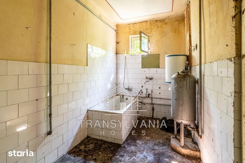 Casă cu 5 camere cu Teren 1922 Mp în Tritenii de Jos