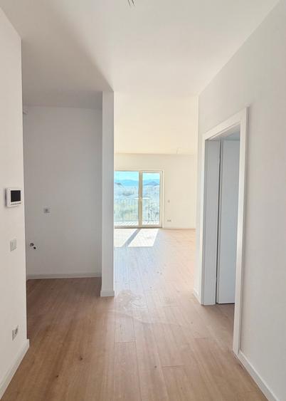 Apartament cu 2 camere semidecomandat în Turnișor