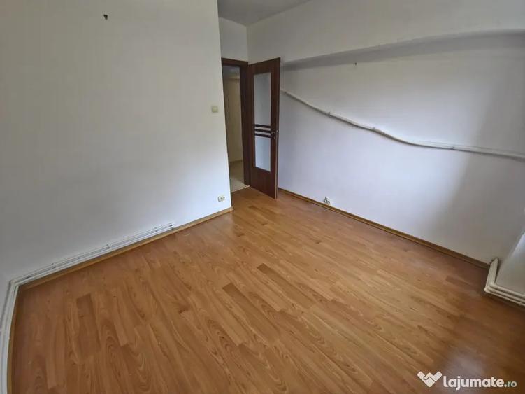 Apartament cu 2 camere decomandat în Tomis II