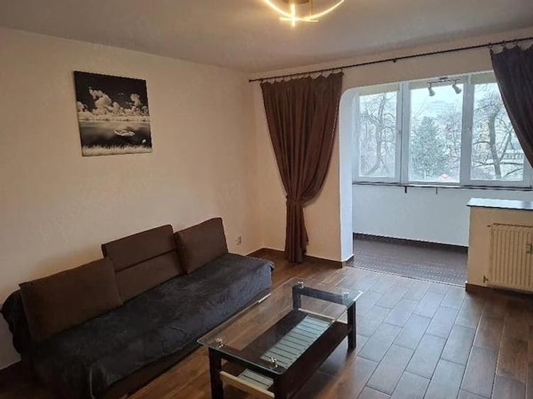 Garsonieră semidecomandată în Costin Georgian