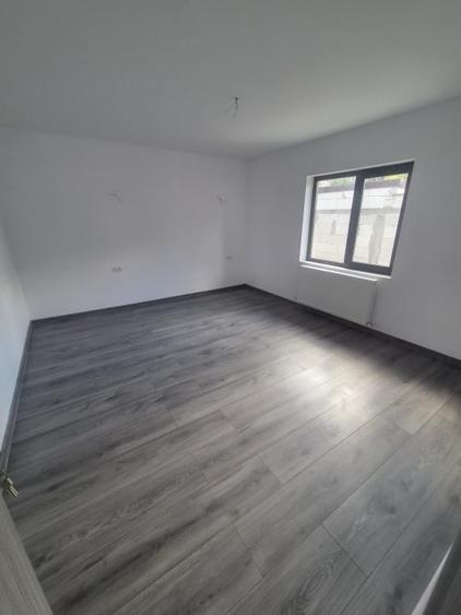 Casă individuală cu 3 camere cu Canalizare în Valu lui Traian