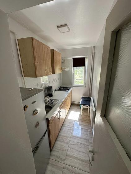 Inchiriez apartament 2 camere - 6