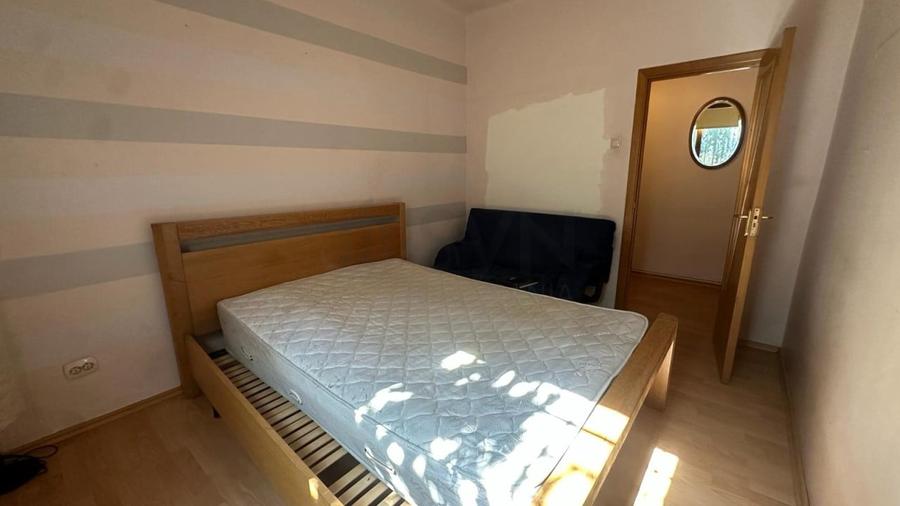Casă individuală cu 3 camere cu Canalizare în Vatra Luminoasă