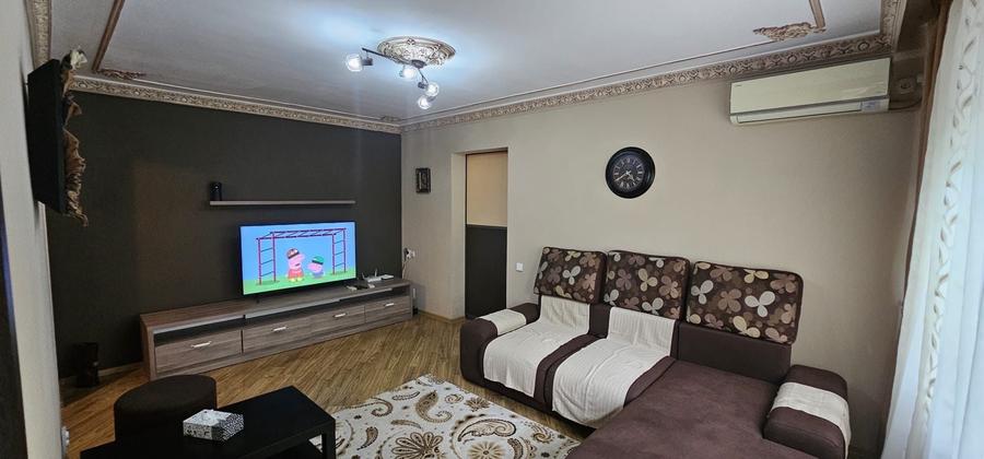 Apartament cu 2 camere semidecomandat în Colentina