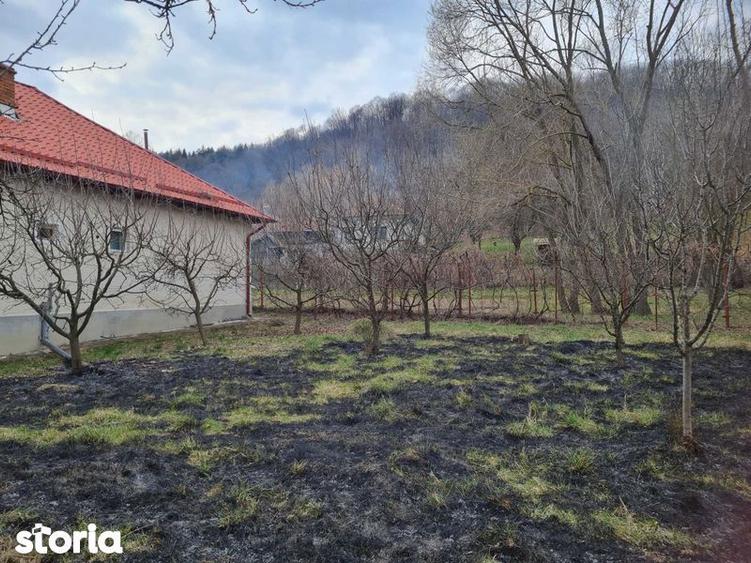 Casă cu 3 camere cu Teren 100 Mp în Mălureni