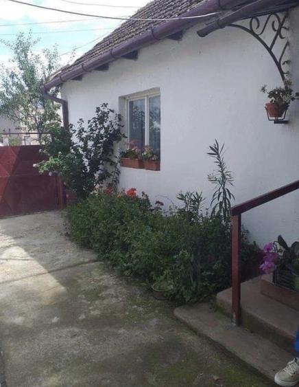 Teren + casa de vanzare! - 2