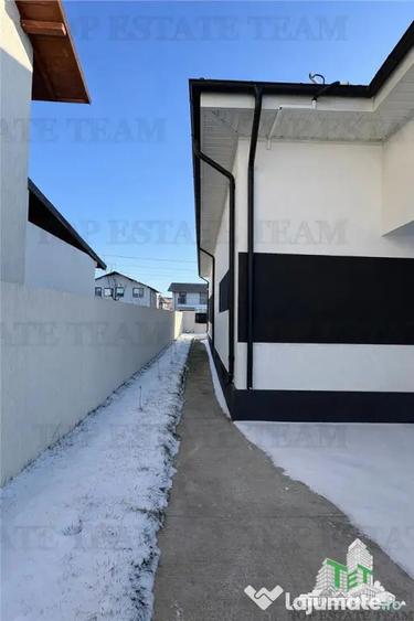 Casă cu 4 camere cu Teren 492 Mp în Cumpăna