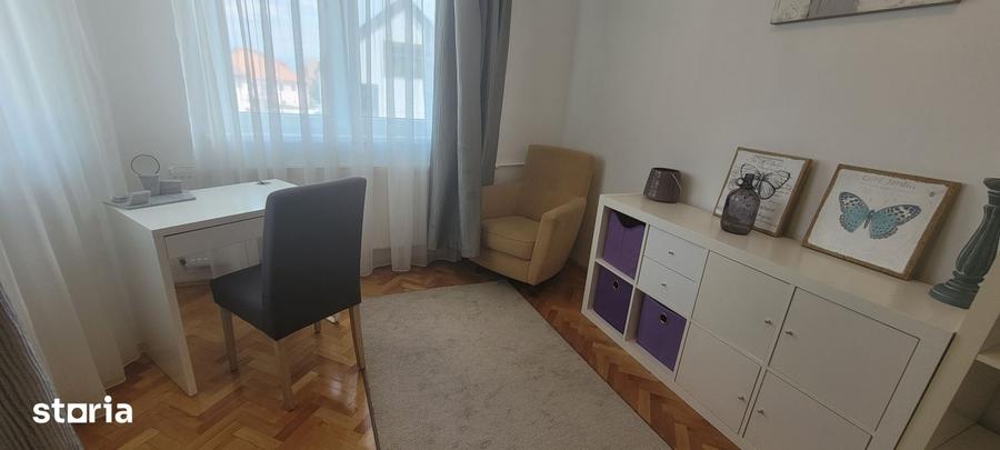 Casă cu 4 camere cu Teren 250 Mp în Valea Aurie