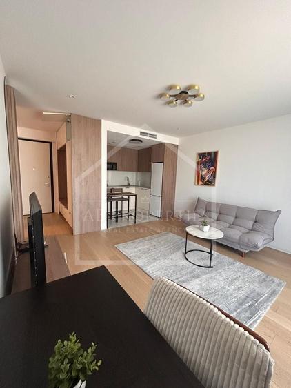 Apartament cu 2 camere decomandat, mobilat în Barbu Văcărescu