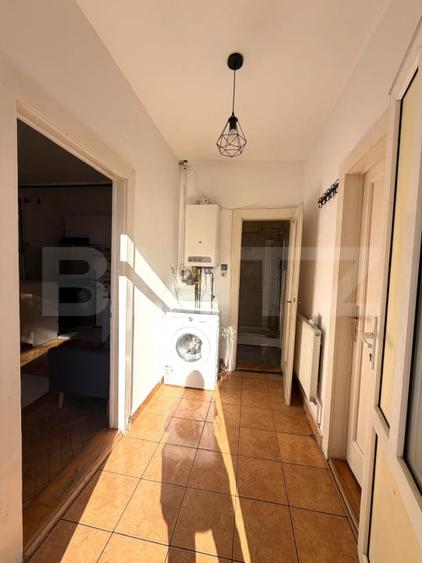 Apartament cu 2 camere semidecomandat, mobilat în Central