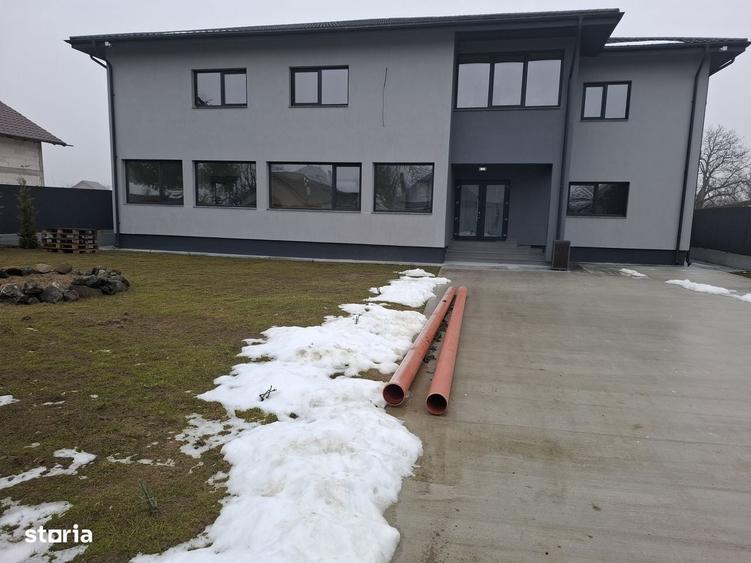 Spațiu comercial, de 520 mp, în Letea Veche