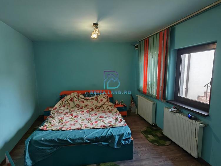 Casă individuală cu 6 camere cu Canalizare în Chitila